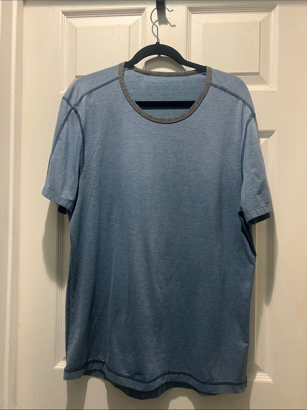 lululemon athletica Light Blue Crewneck Short-Sleeve Tee